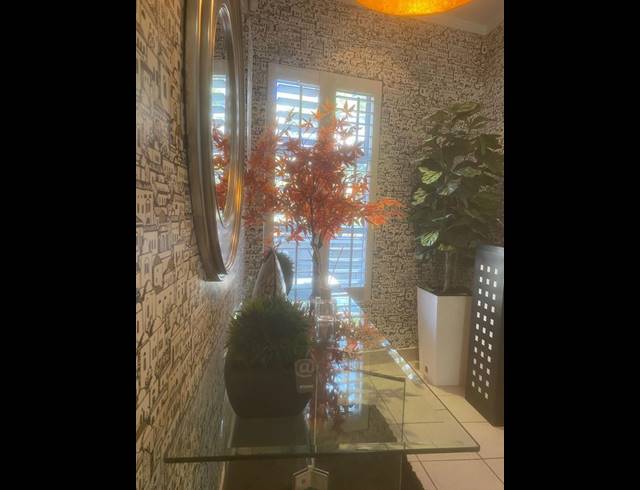 2 BEDROOM PROPERTY TO RENT IN SANDHURST